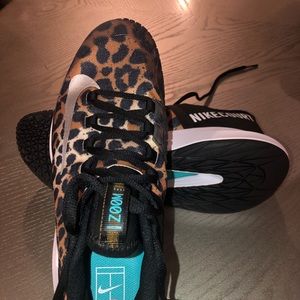 Nike Court Zoom Leopard
